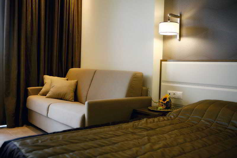 Cosmopolitan Hotel & Spa Paralía エクステリア 写真
