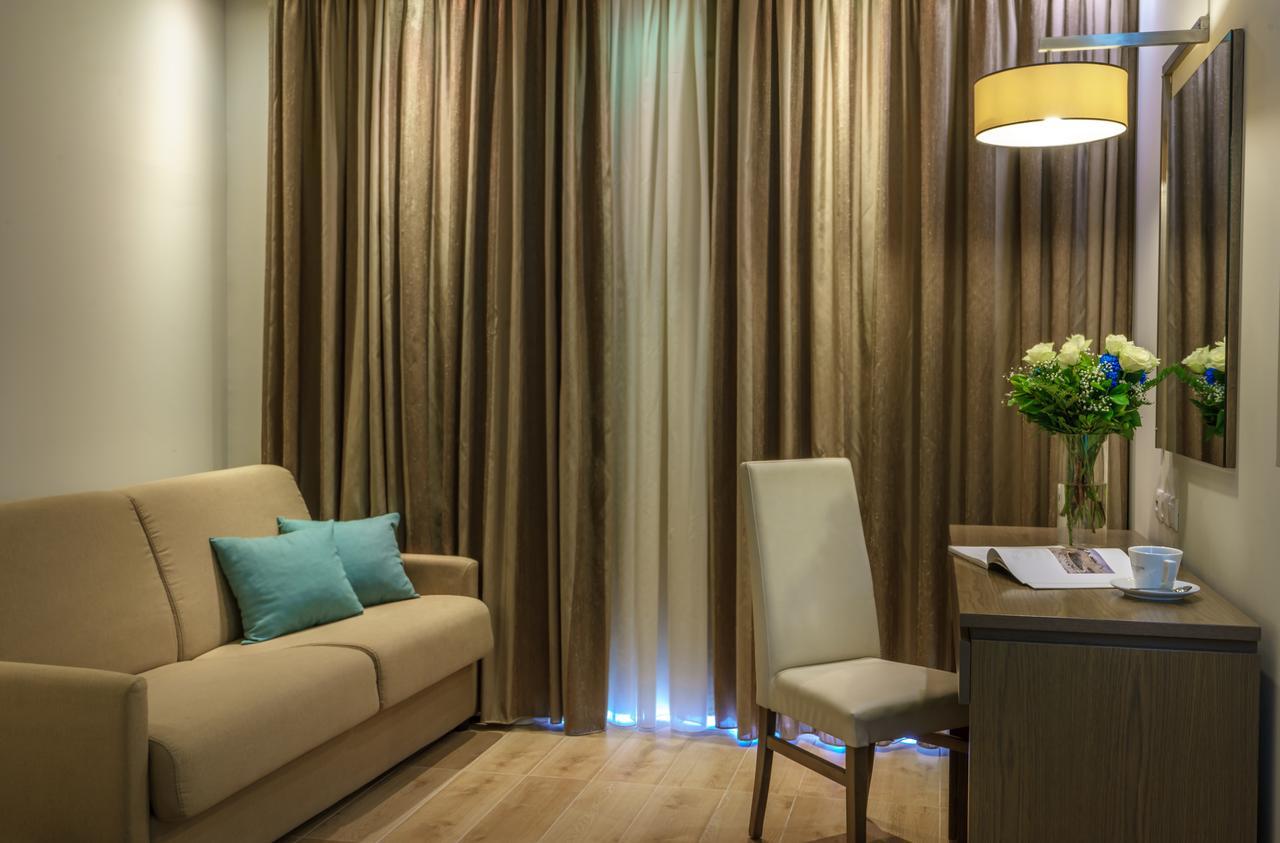 Cosmopolitan Hotel & Spa Paralía エクステリア 写真