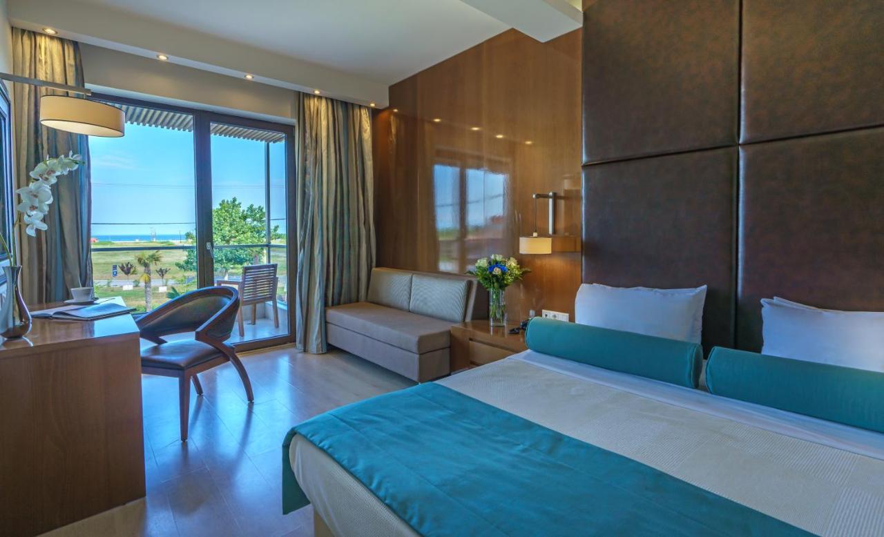 Cosmopolitan Hotel & Spa Paralía エクステリア 写真