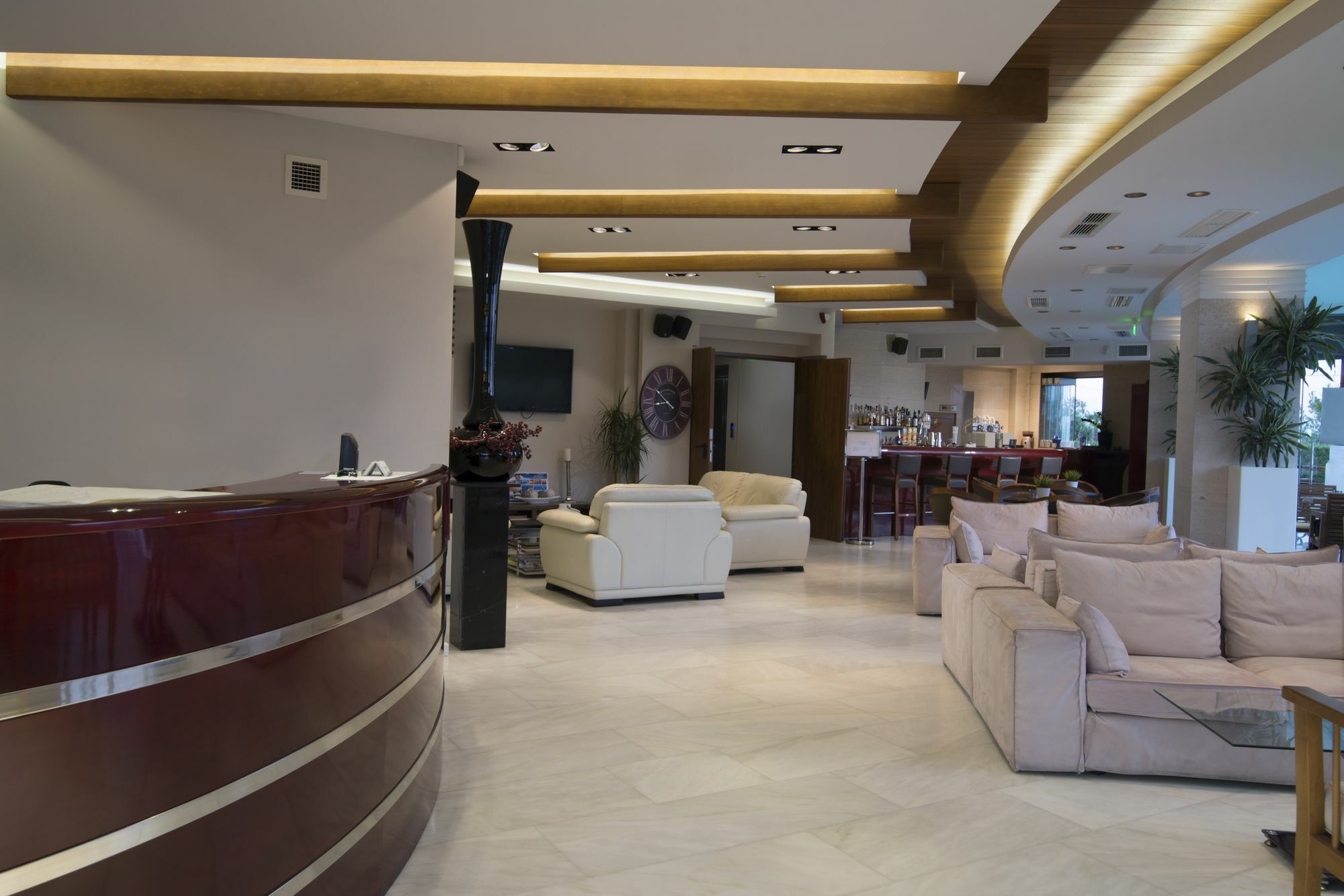 Cosmopolitan Hotel & Spa Paralía エクステリア 写真