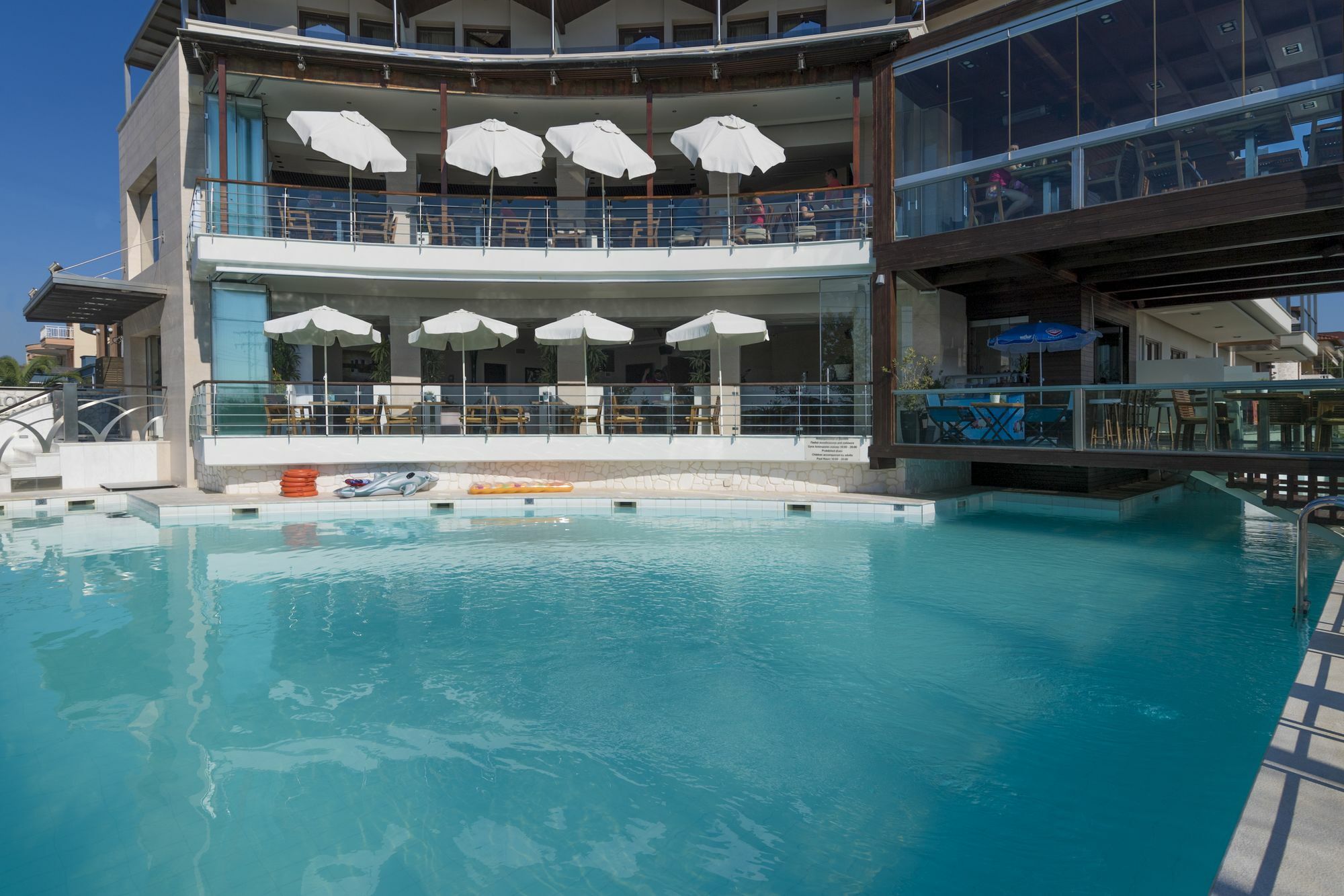 Cosmopolitan Hotel & Spa Paralía エクステリア 写真