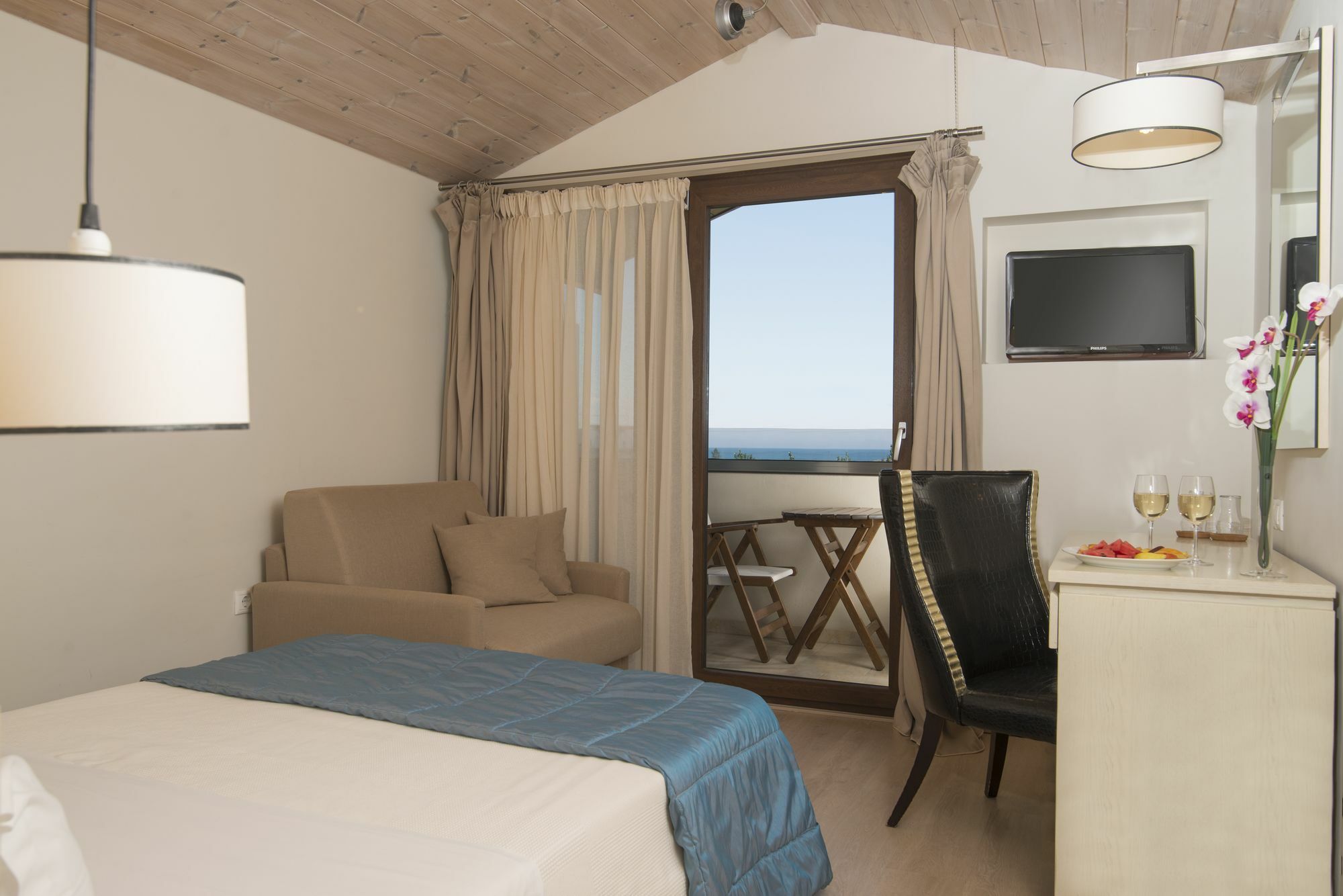 Cosmopolitan Hotel & Spa Paralía エクステリア 写真